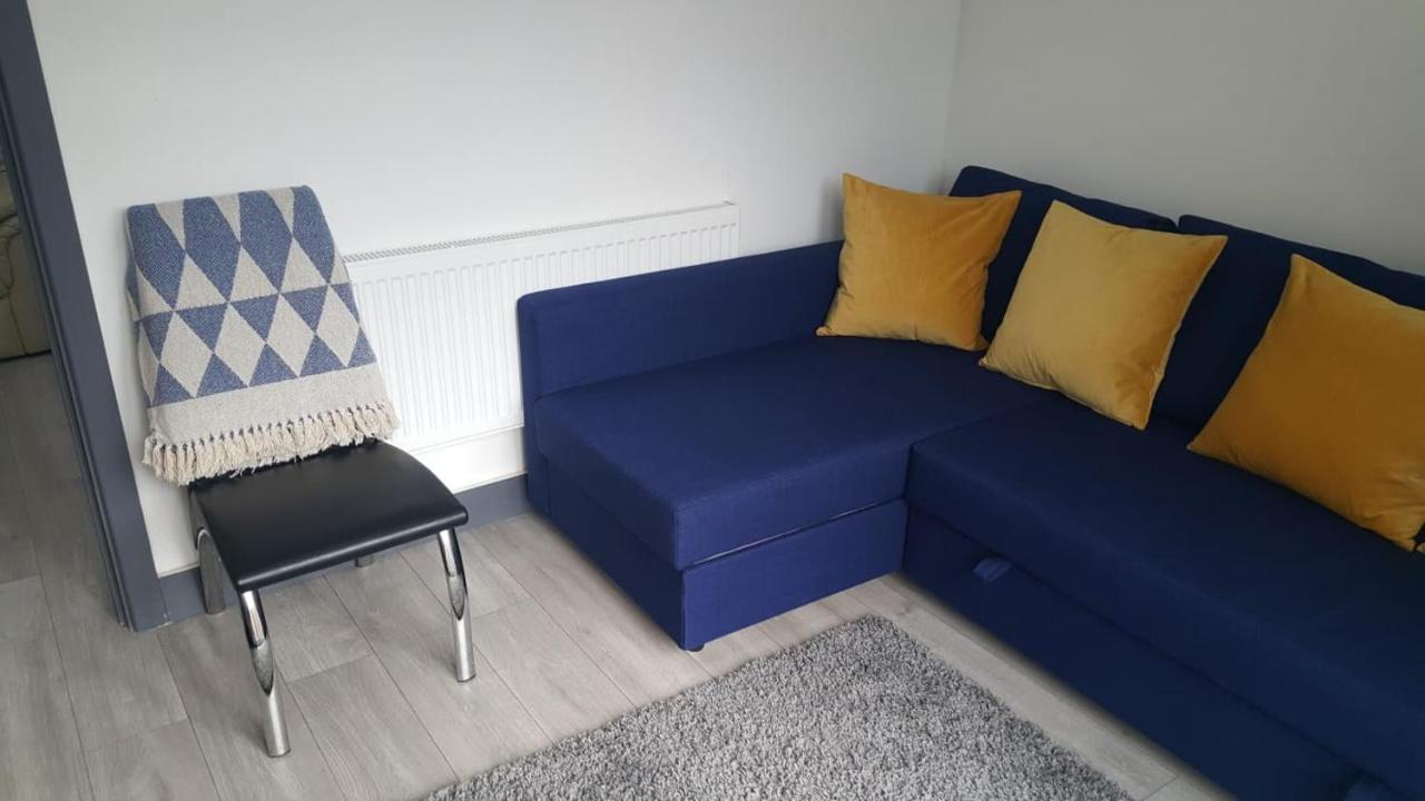 Homestay In Birmingham Sleeps 8 - Free Parking & Wifi Экстерьер фото